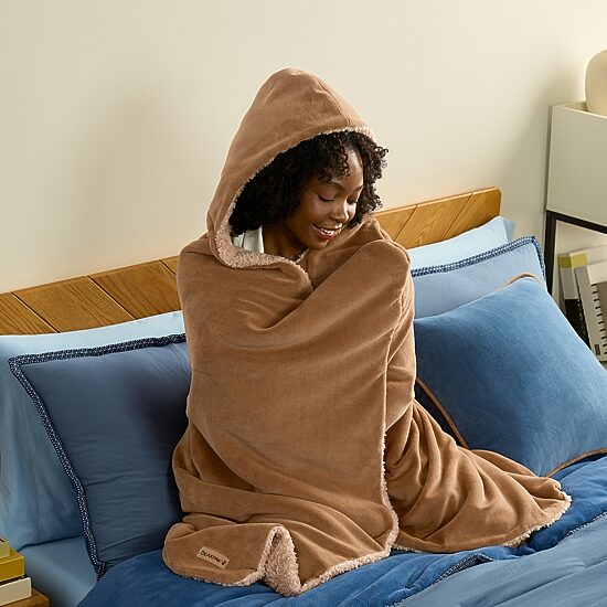 COZY HOODED THROW TAUPE - Image 8